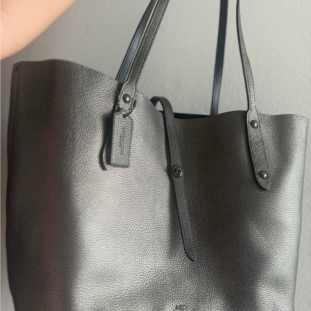 Authentic Retail Coach Leather Tote - Large Size